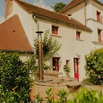Le Barn Hotel