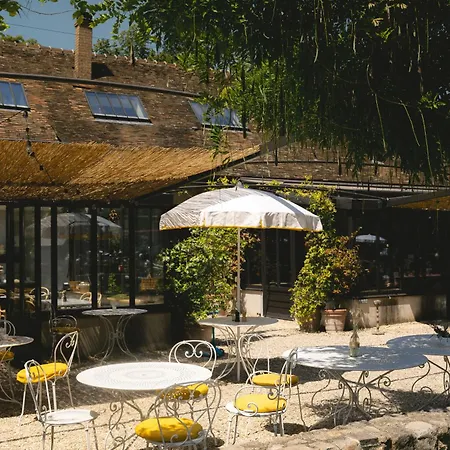 Le Barn Hotel