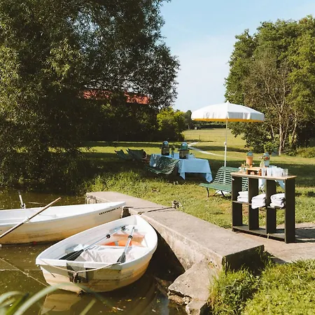 Le Barn Hotel 4*