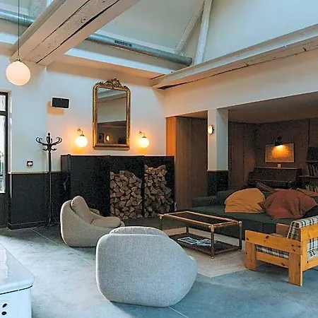 Le Barn מלון 4*