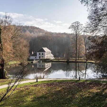 Le Barn Hotel 4*