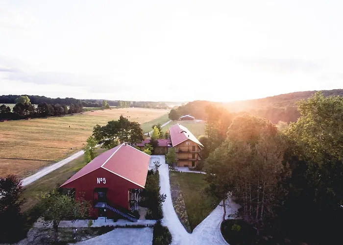 Le Barn Отель Bonnelles
